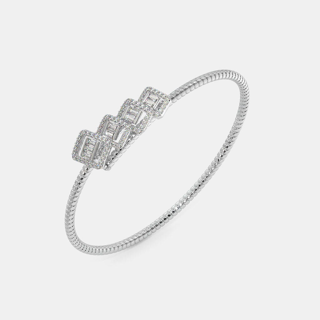 The Madara Oval Bangle