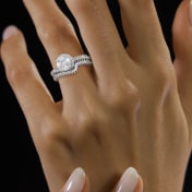 The Rocio Bridal Ring Set - thumb 4