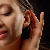 The Elsera Heart Stud Earrings - thumb 2