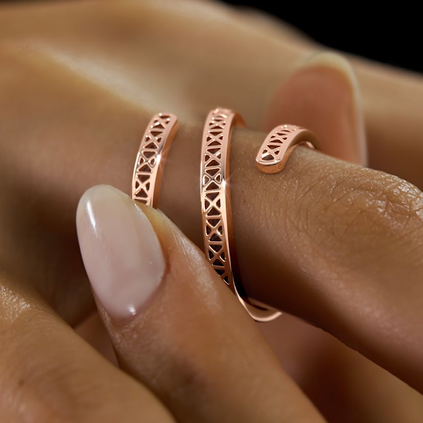 The Avvolto Spiral Ring - image 5