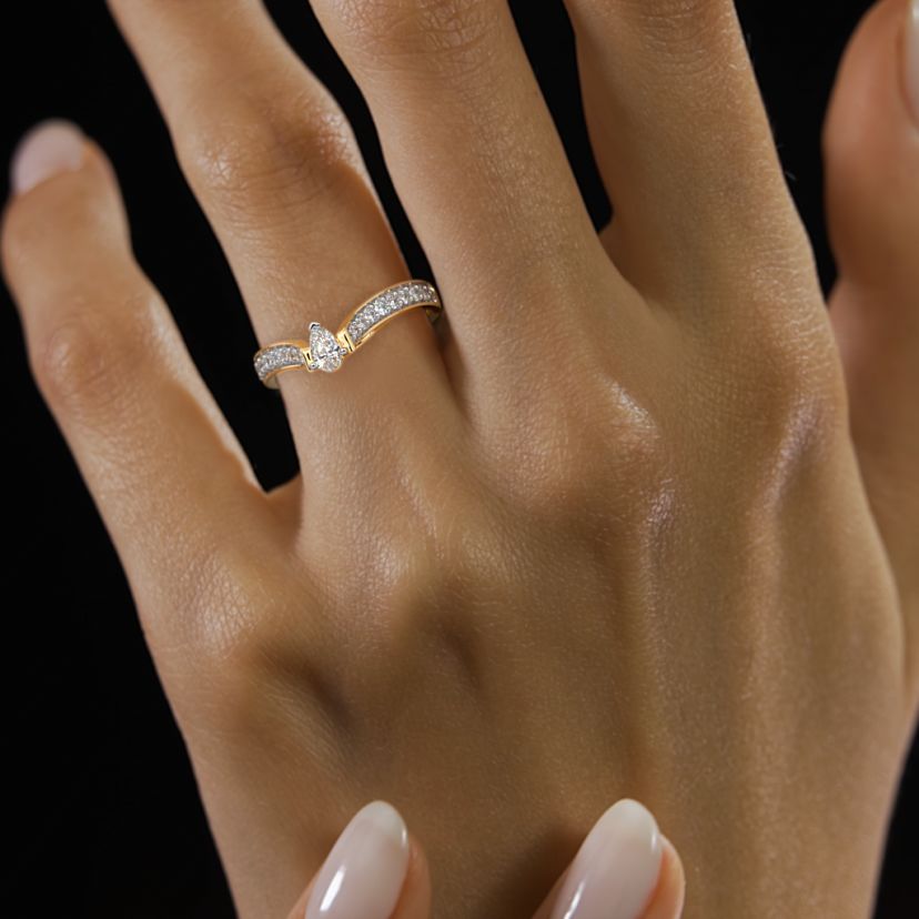 The Goutte Deternite Solitaire Ring - image 4