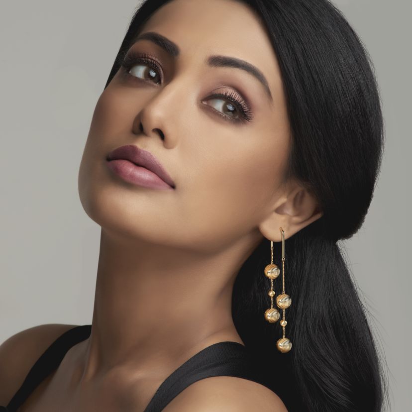The Gilded Rebel Sui Dhaga Earrings - image 3
