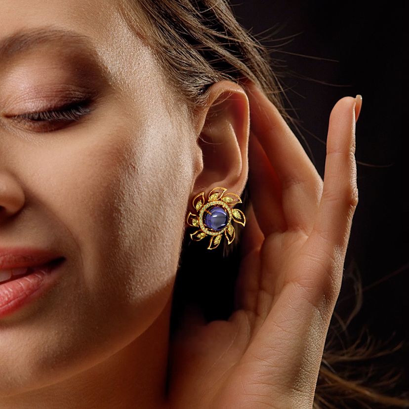 The Yetaz Stud Earrings - image 3